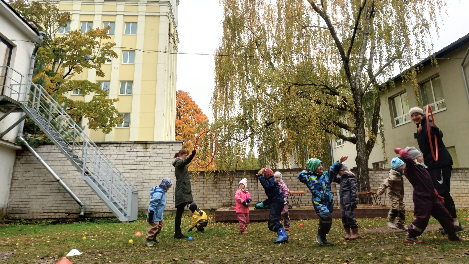 Tartu Kesklinna lasteaias kohtuvad Montessori ja waldorfi pedagoogika